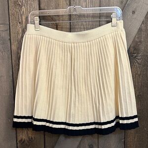 Callie Mac Ivory Black Hem Knit Pleated Preppy Athleisure Skort Size Large